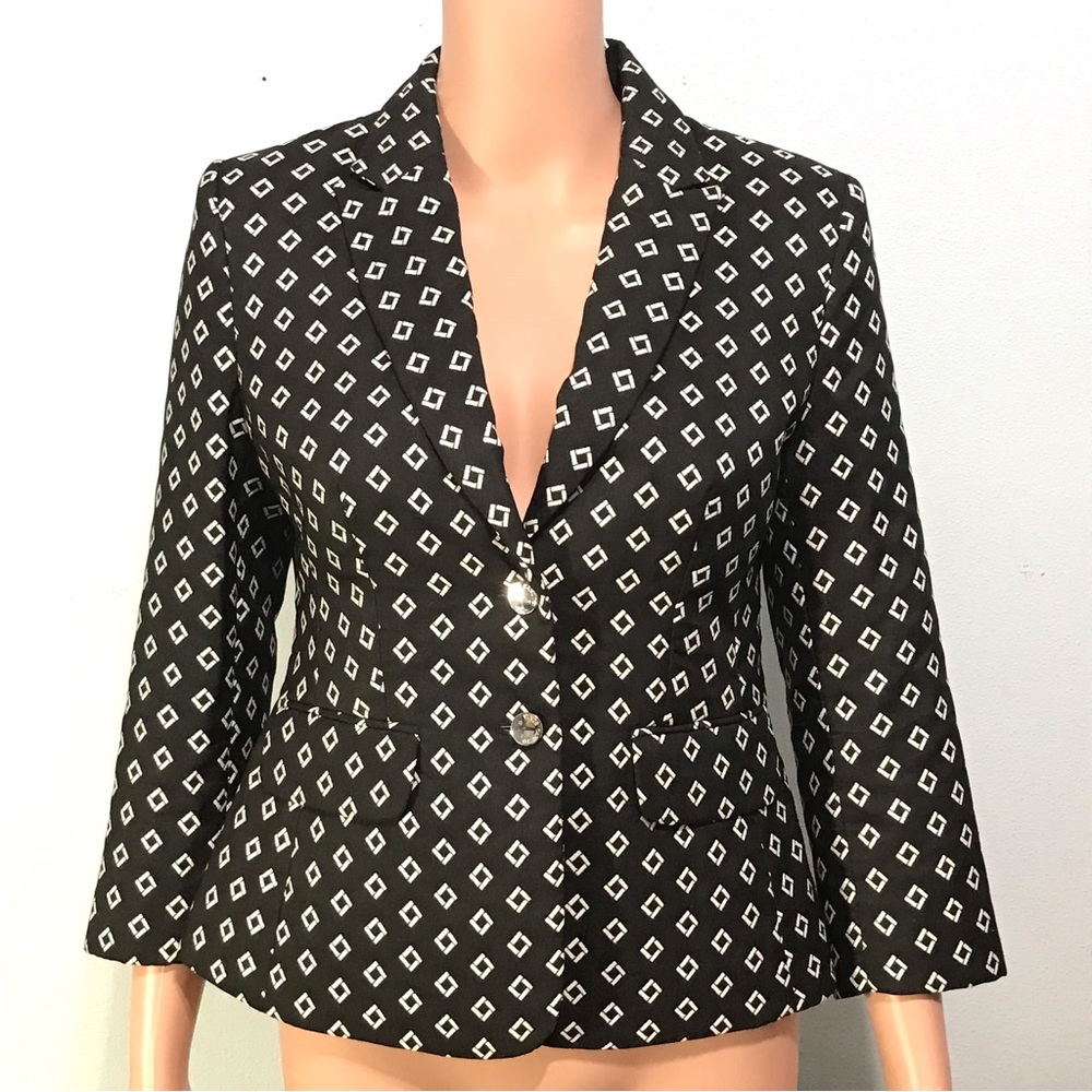 Vince Camuto Womens Blazer Jacket Size 2 Black and White 3/4 Sleeve Button Front